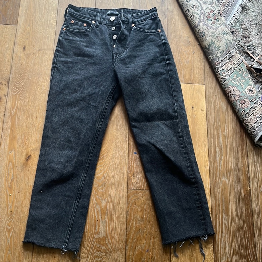 Zara black jeans size 4 with buttons closure high waisted